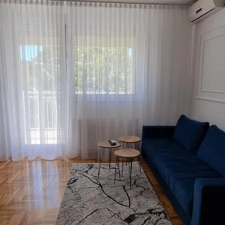 Appartamento Tiara 2 Novi Sad